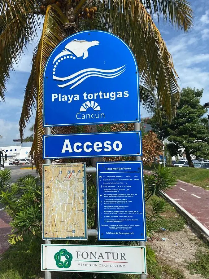 Takh Cancun 0*,