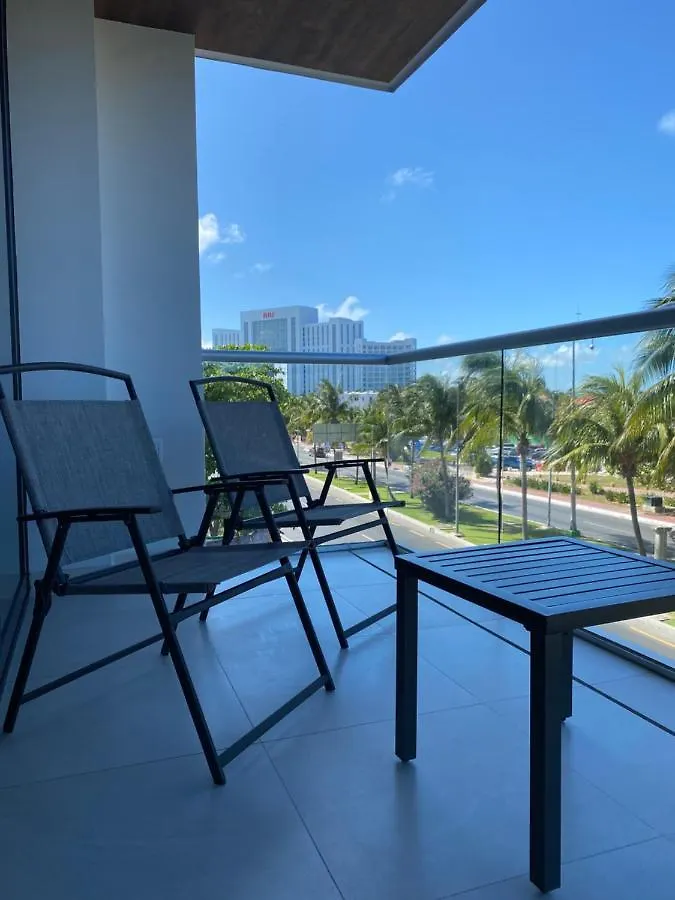 Takh Cancun Mexico